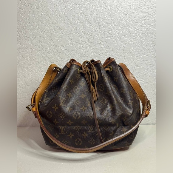 Authentic Vintage Louis Vuitton Petit Noe Shoulder Bag Monogram Drawstring - Picture 1 of 15